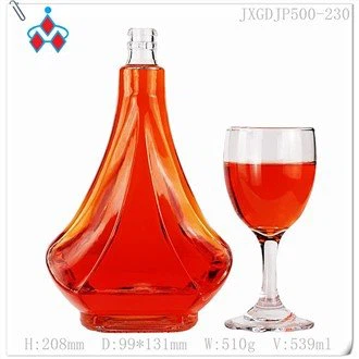 Garrafa de brandy de vidro transparente